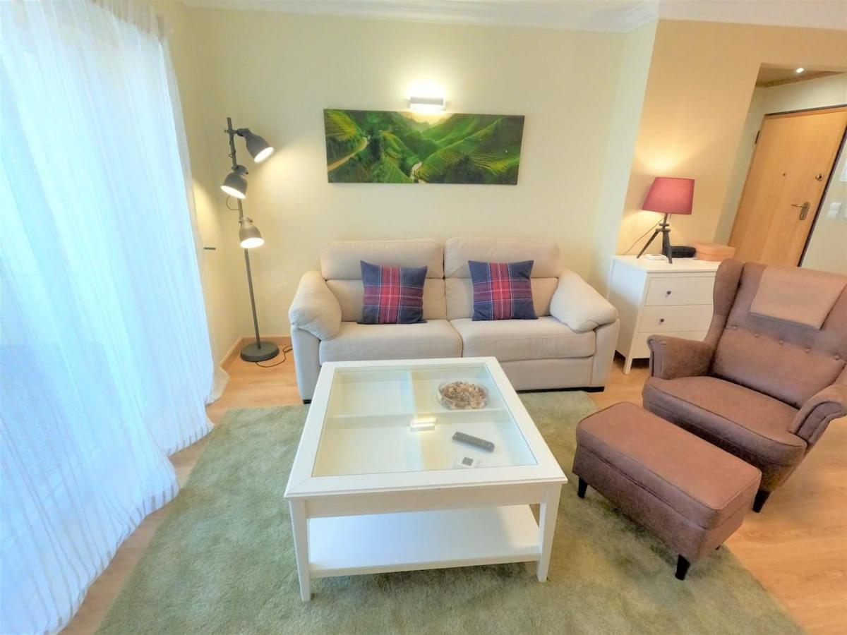 Carnaxide Modern T1 Apartment W Balcony In Carnaxide Oeiras Lisbon Esterno foto