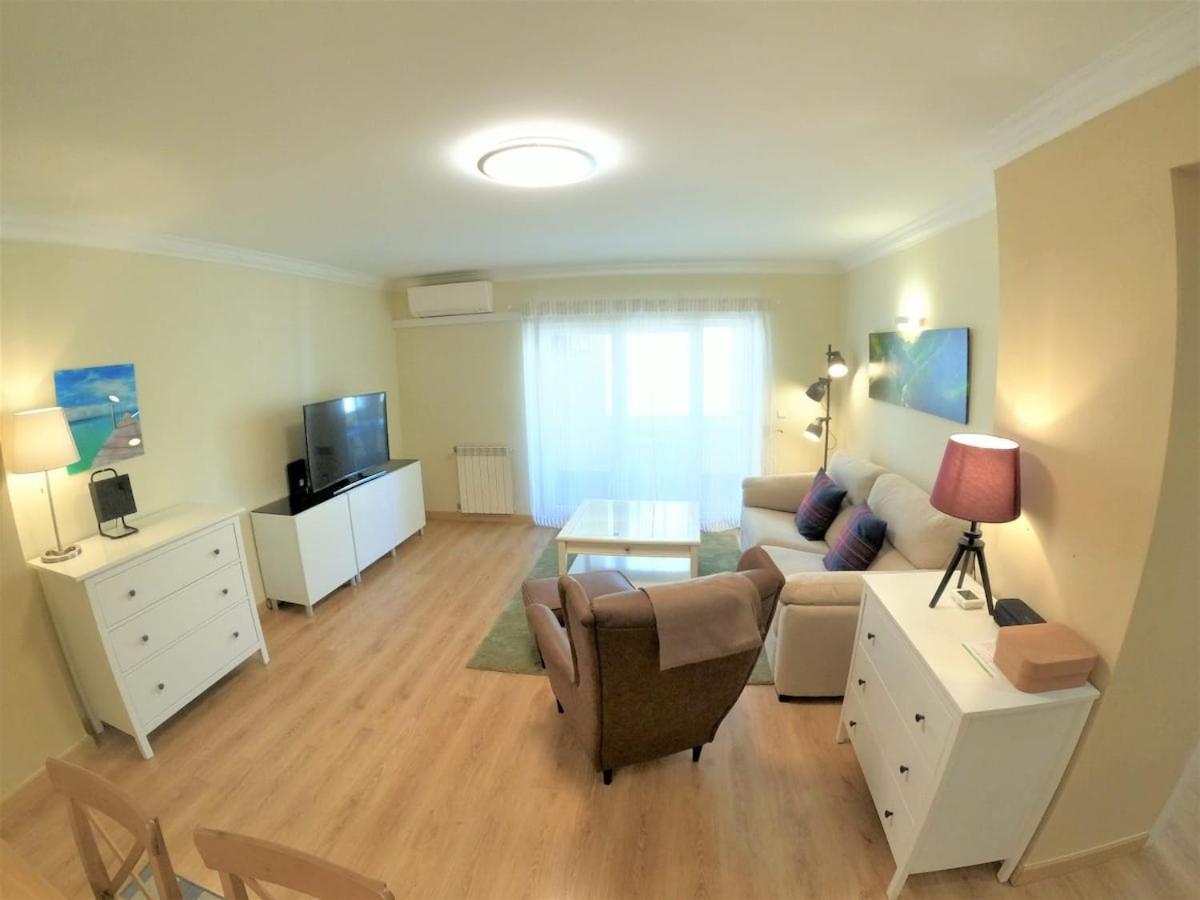 Carnaxide Modern T1 Apartment W Balcony In Carnaxide Oeiras Lisbon Esterno foto
