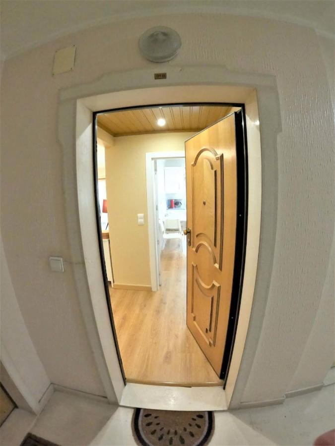 Carnaxide Modern T1 Apartment W Balcony In Carnaxide Oeiras Lisbon Esterno foto